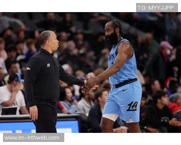 本赛季仅有雷霆和快船两队实现连续五场比赛净胜对手至少十三分的壮举